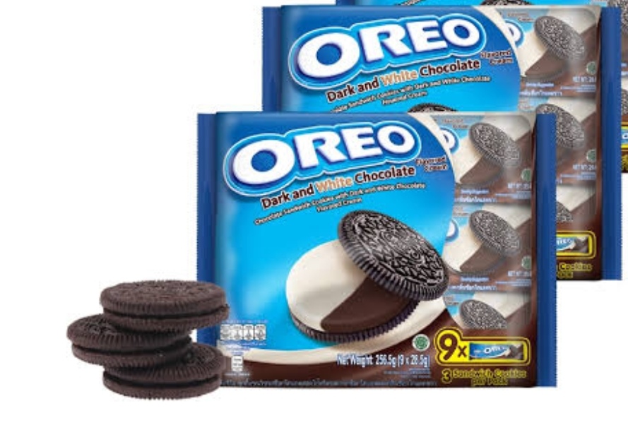 Oreo - Chocolate Sandwich Cookies Dark and White Chocolate Flavoured Cream (9 x 28.5g / 256.5g)