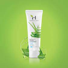 Herballines - Moisturizing Facial Cleanser with Aloe Vera - Intense Hydrating (180g)